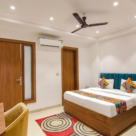 Fabhotel La Serene Bnb- Ashok Vihar New Delhi Exteriör bild