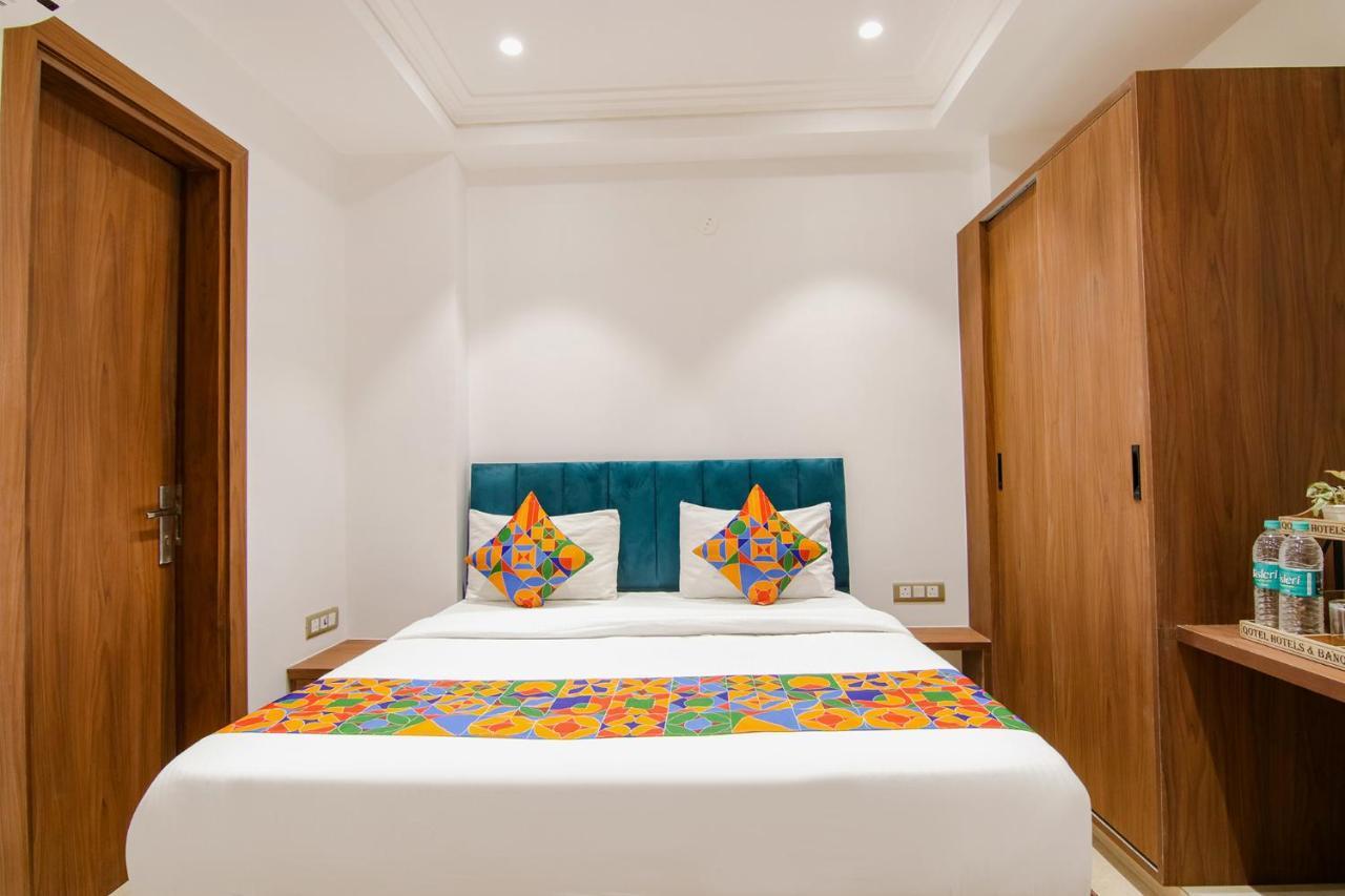 Fabhotel La Serene Bnb- Ashok Vihar New Delhi Exteriör bild